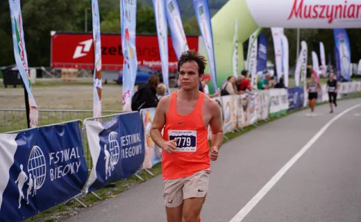 Nie pozostawili złudzeń! W tym roku Bieg Górski na 11 km należał do nich [WIDEO] - 214